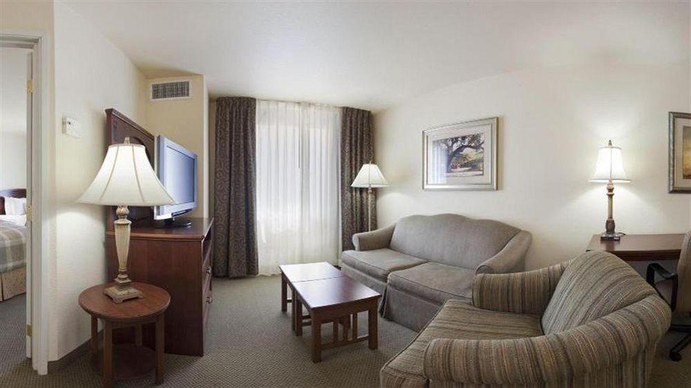 Staybridge Suites Sacramento Airport Natomas, An Ihg Hotel エクステリア 写真